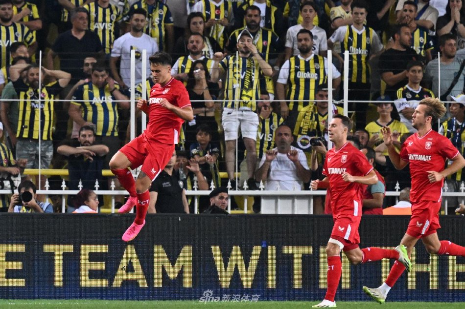 我可以帮你 我可以帮你