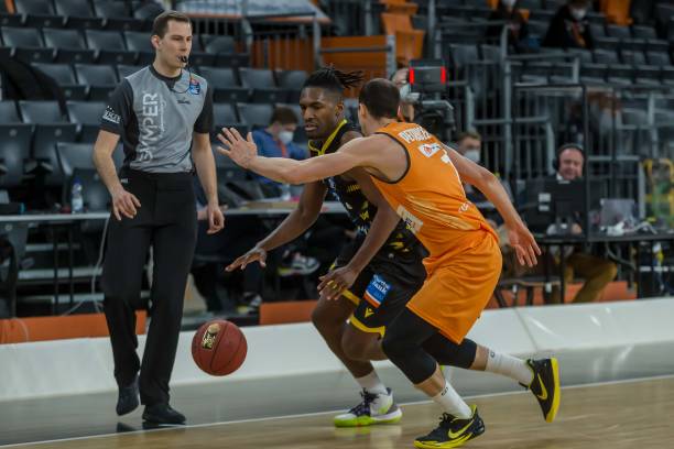 背身单打加 背身单打加