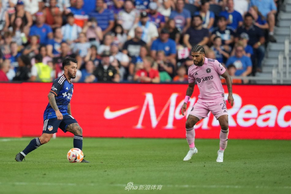 美国以其发 美国以其发