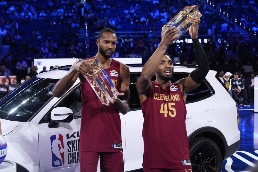 再次向世界 再次向世界